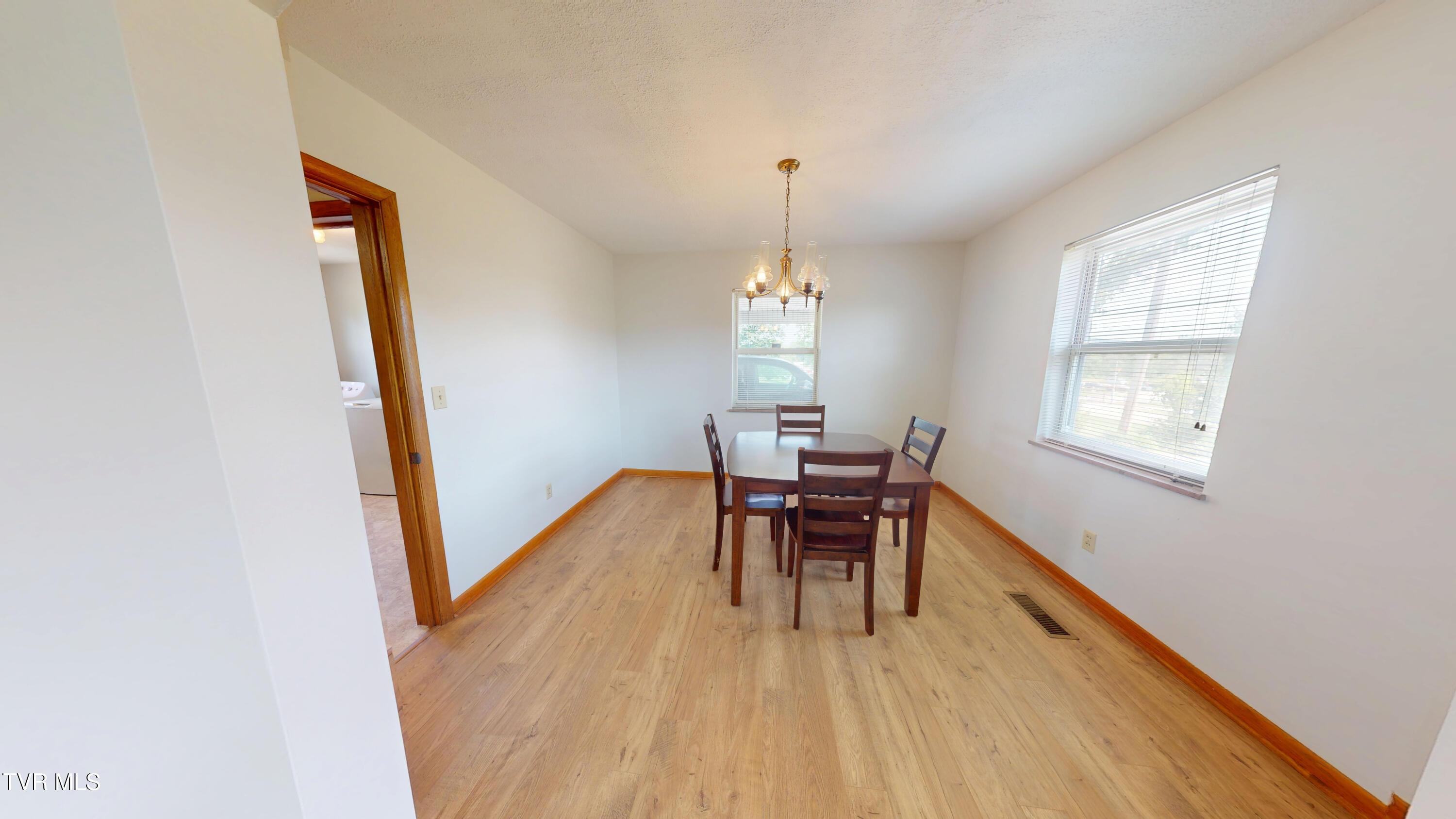 299 Main Street Bean Station, TN 37708 - Photo 19 of 42 299 Main - DR b