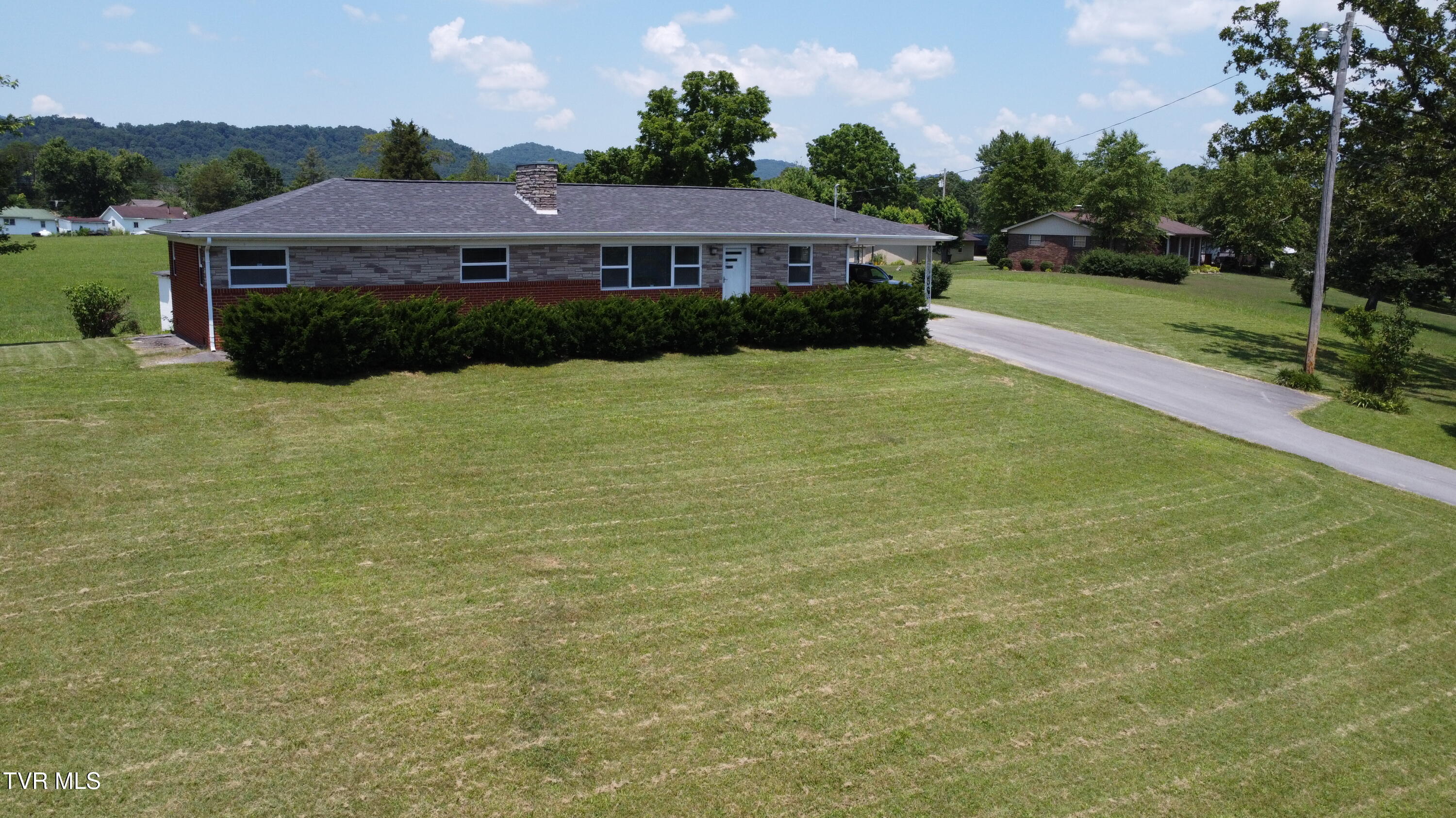 299 Main Street Bean Station, TN 37708 - Photo 39 of 42 299 Main - Front 2