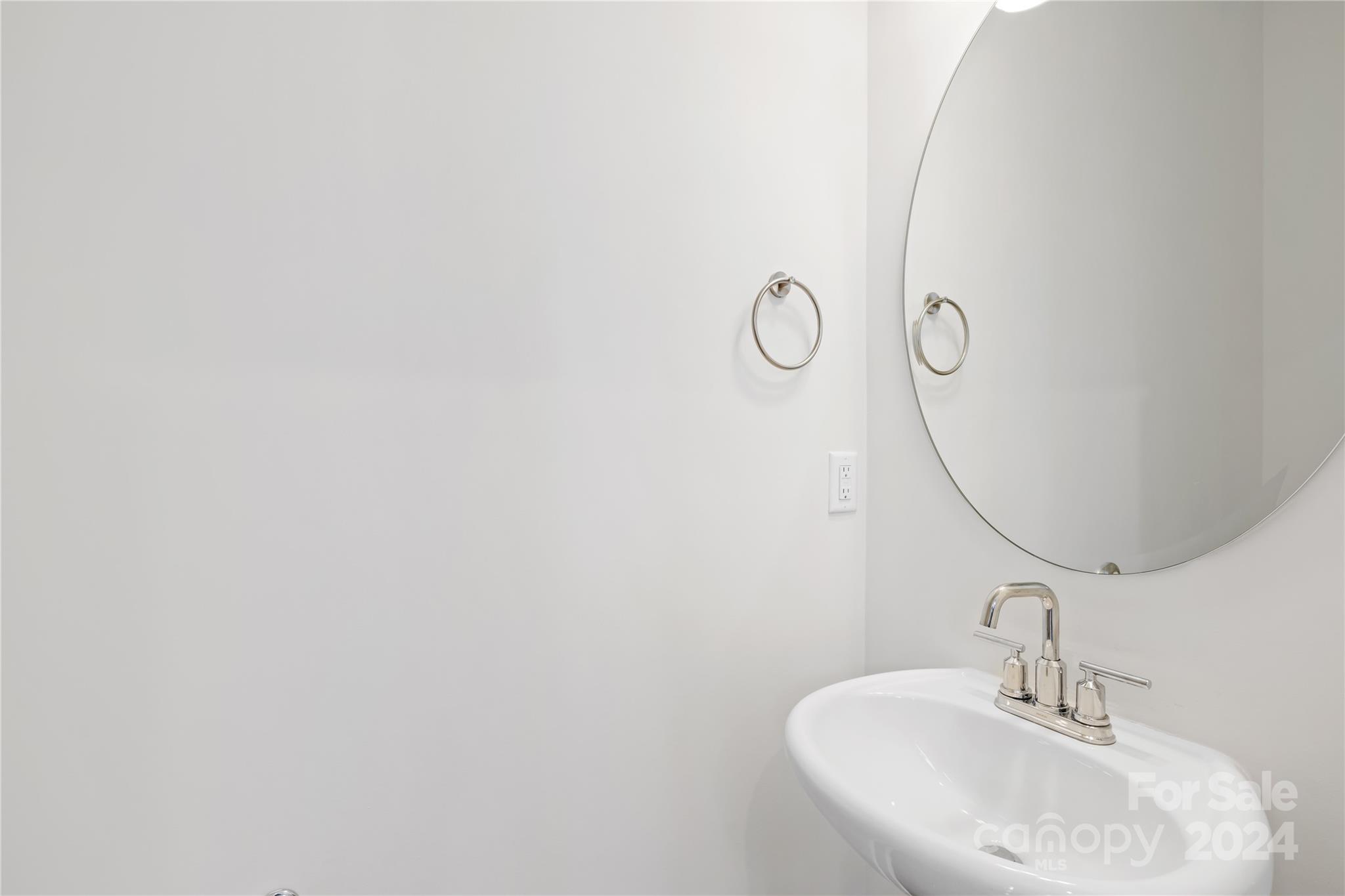 4020 Capital Ridge Charlotte, NC 28205 - Photo 14 of 29