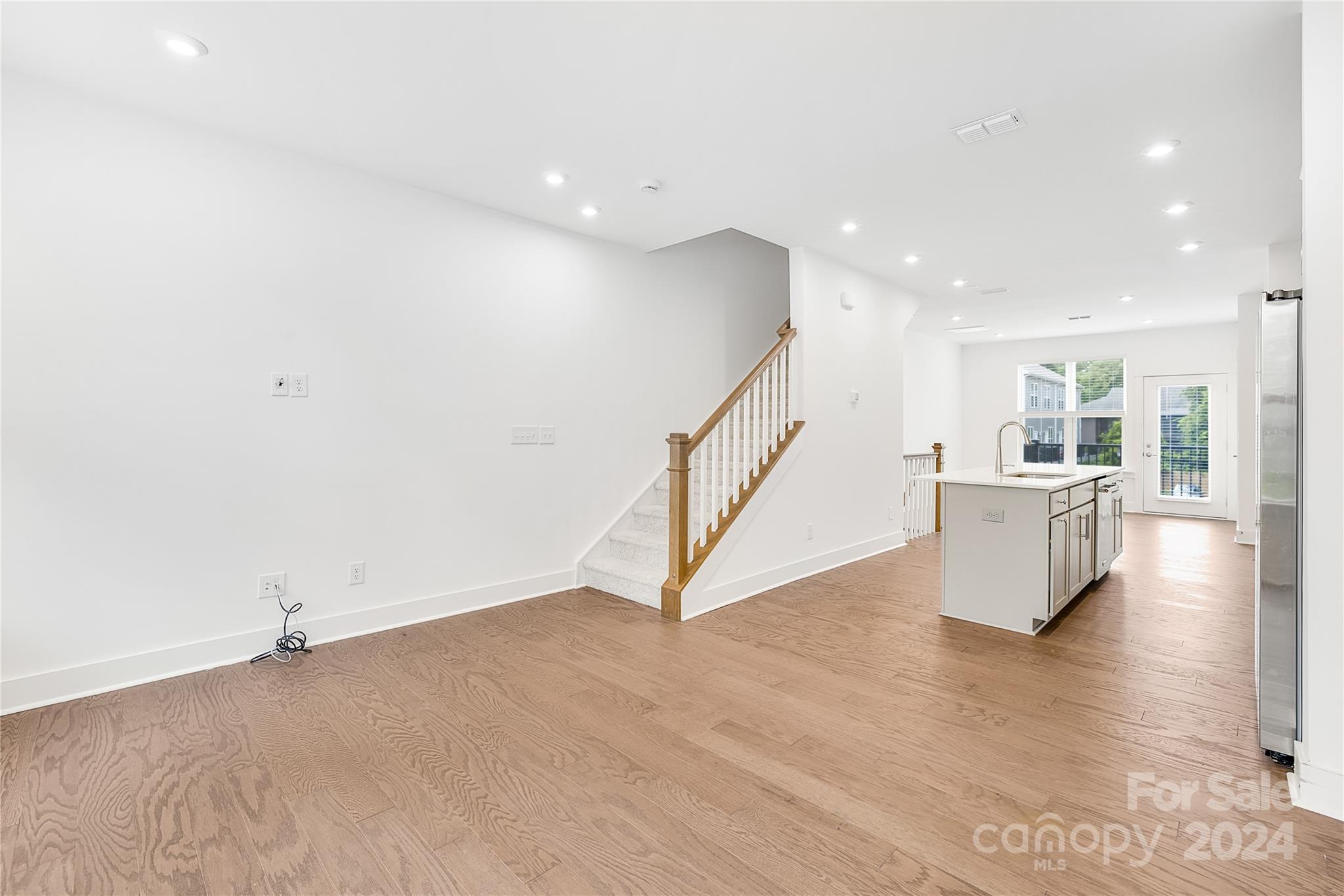4020 Capital Ridge Charlotte, NC 28205 - Photo 6 of 29