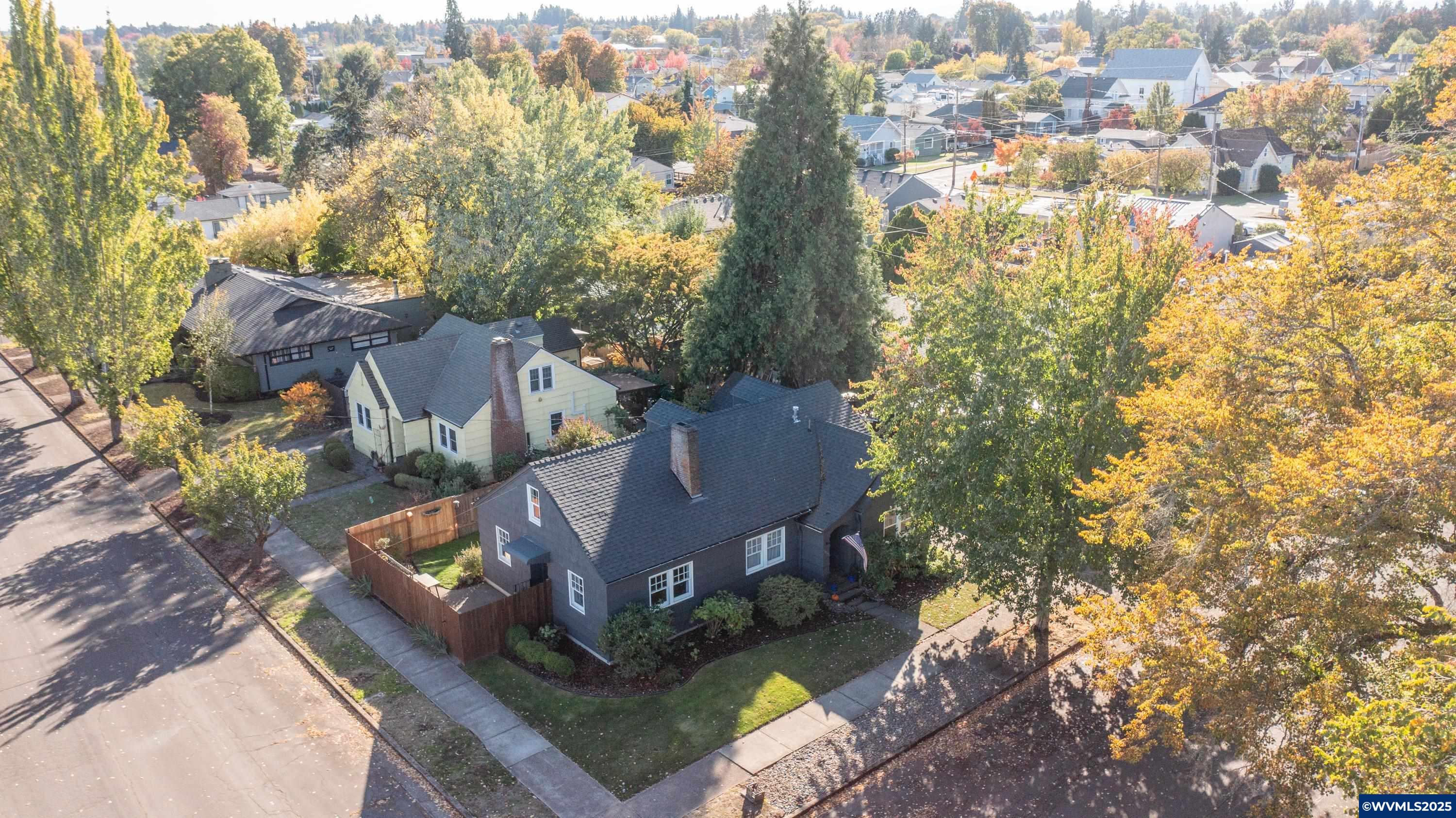 906 Southwest 11th Avenue Albany, OR 97321 - Photo 7 of 49