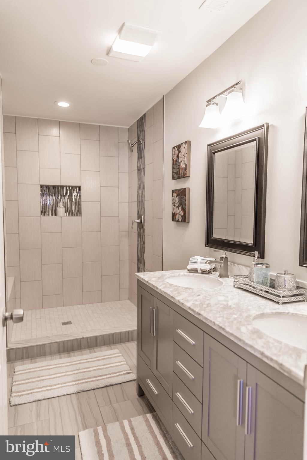 11411 Hollow Timber Way Reston, VA 20194 - Photo 19 of 30 Bath (Master)