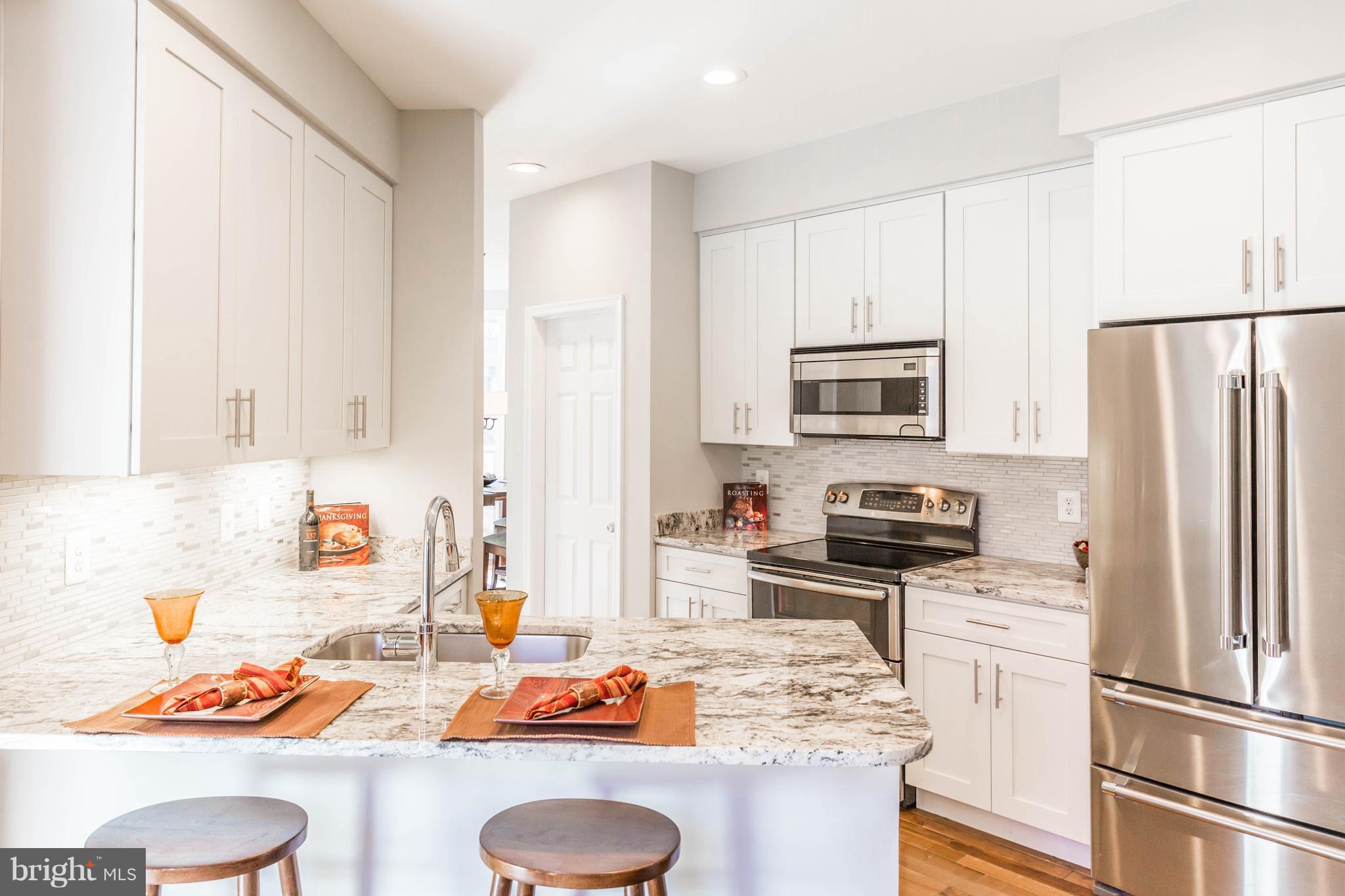 11411 Hollow Timber Way Reston, VA 20194 - Photo 3 of 30 Kitchen