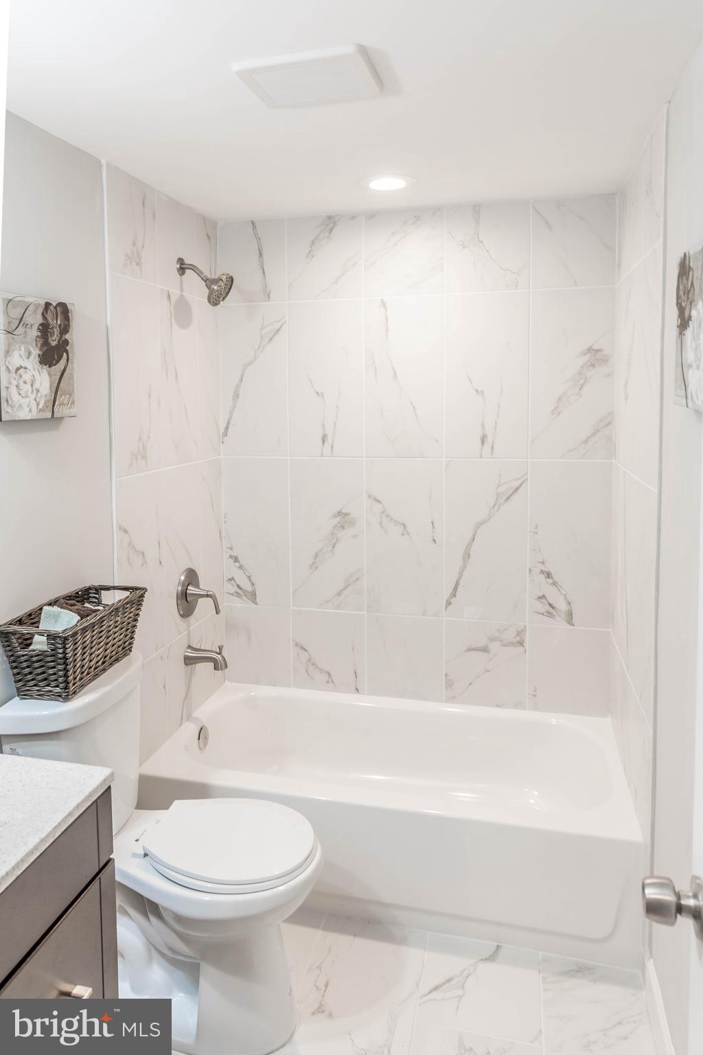 11411 Hollow Timber Way Reston, VA 20194 - Photo 26 of 30 Bath