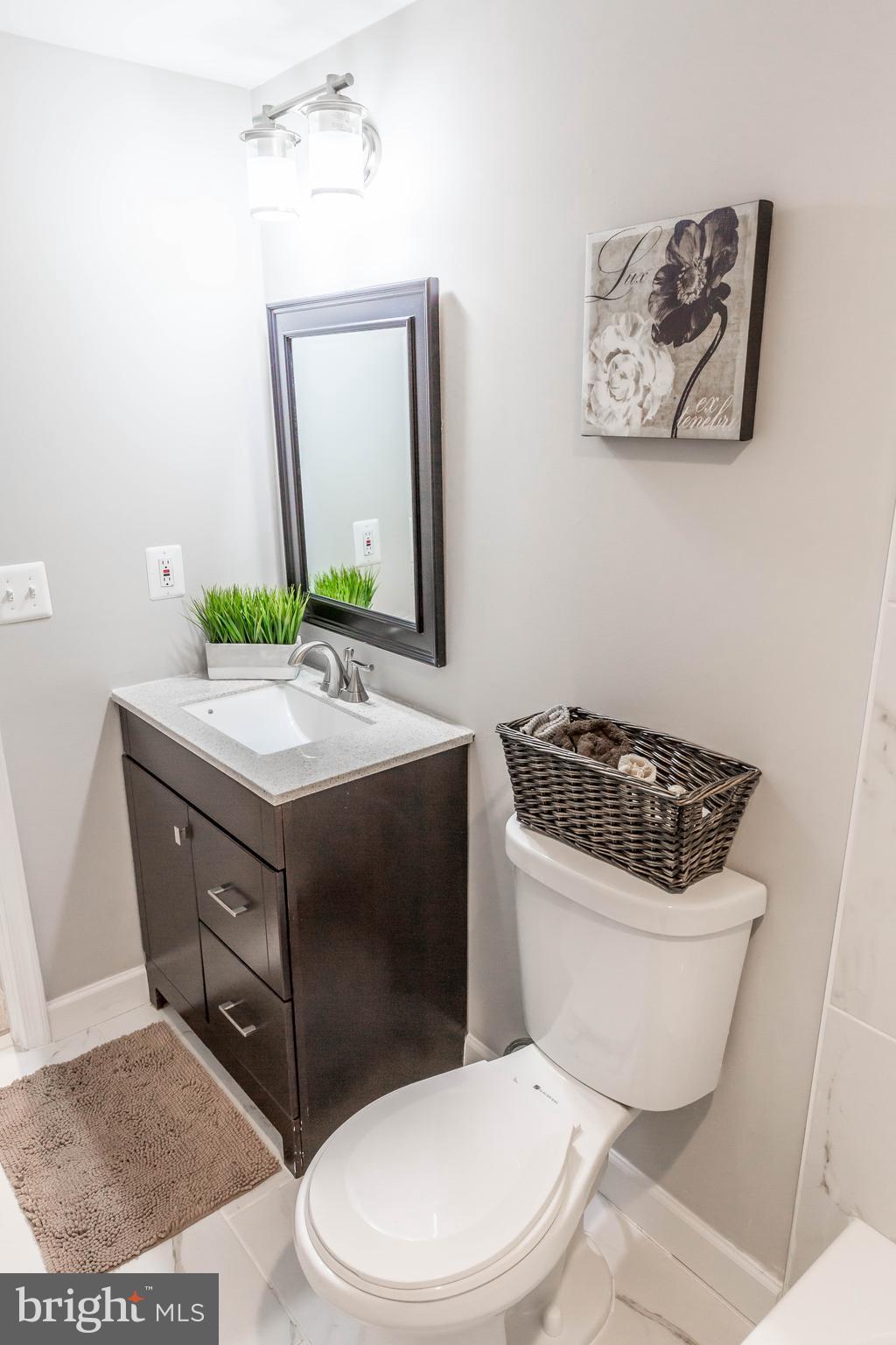 11411 Hollow Timber Way Reston, VA 20194 - Photo 27 of 30 Bath