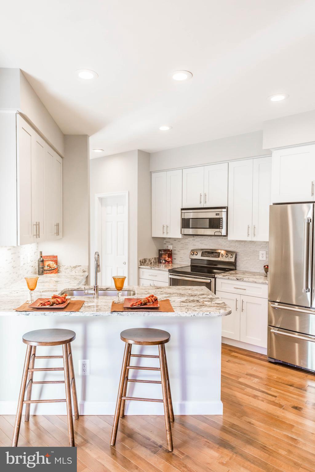 11411 Hollow Timber Way Reston, VA 20194 - Photo 8 of 30 Kitchen