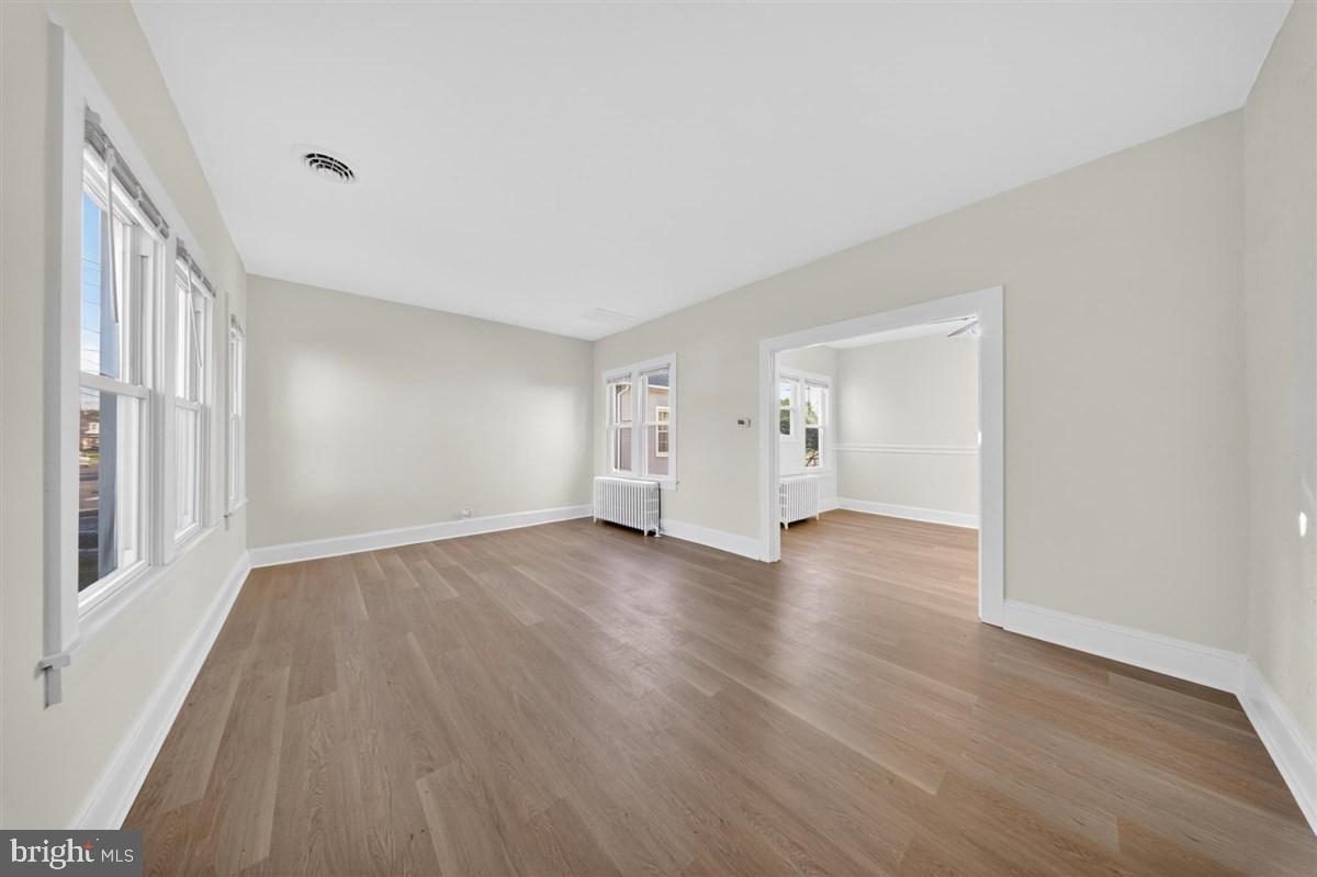 615 13th Street New Castle, DE 19720 - Photo 2 of 31