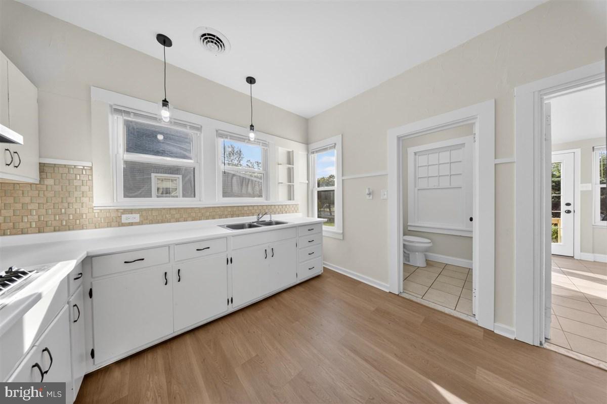 615 13th Street New Castle, DE 19720 - Photo 6 of 31