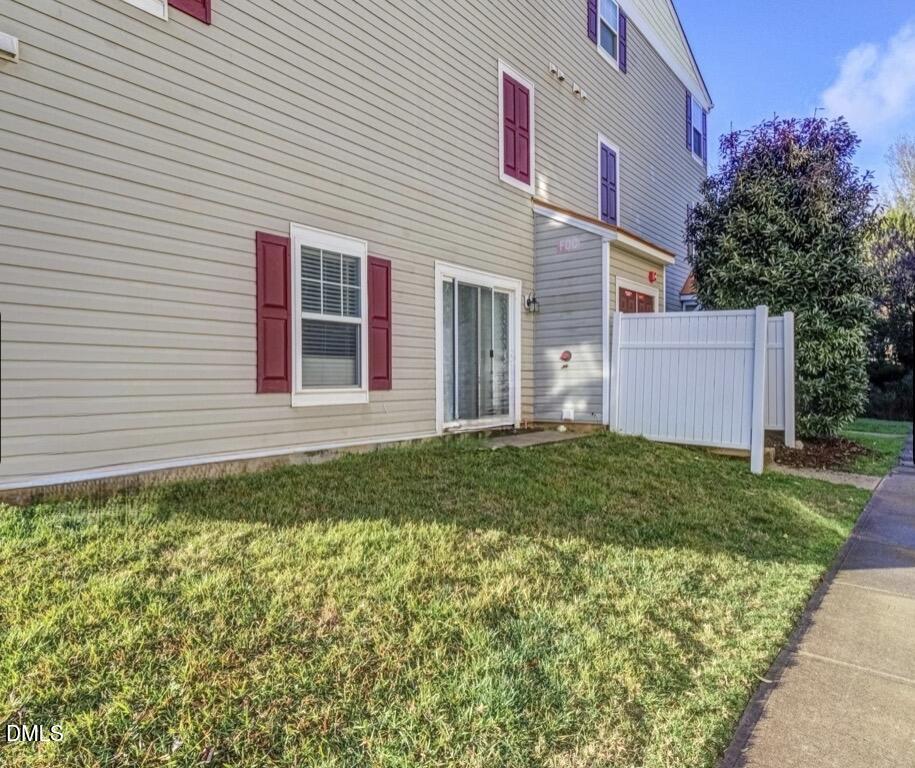 2211 Raven Road, Unit 108 Raleigh, NC 27614 - Photo 5 of 24 IMG_2249