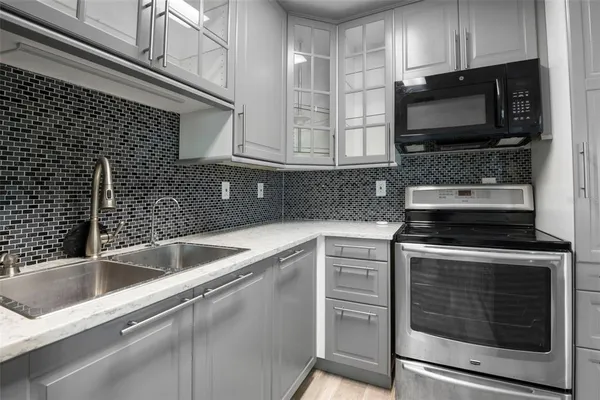 $139,900 | 1904 Canterbury Lane, Unit 13, Sun City Center, FL 33573