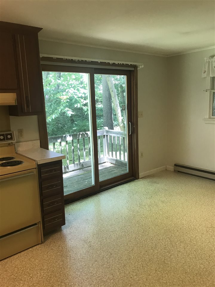 439 South Baboosic Lake Road Merrimack, NH 03054 - Photo 11 of 17