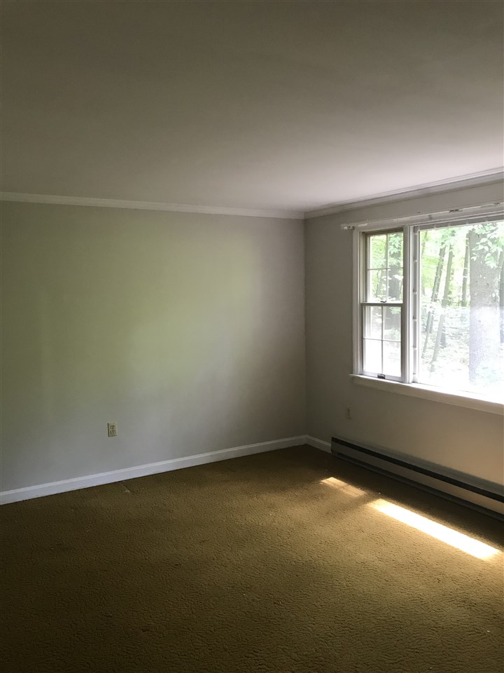 439 South Baboosic Lake Road Merrimack, NH 03054 - Photo 6 of 17