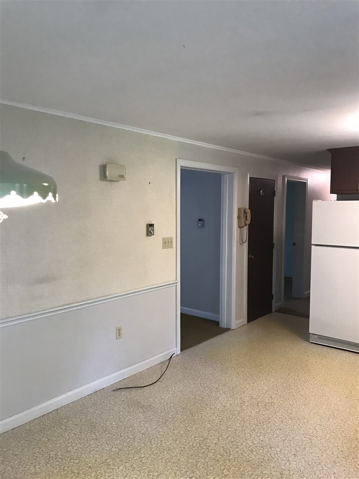 439 South Baboosic Lake Road Merrimack, NH 03054 - Photo 8 of 17