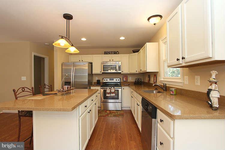 1193 Hampton Road Annapolis, MD 21409 - Photo 5 of 30 Kitchen
