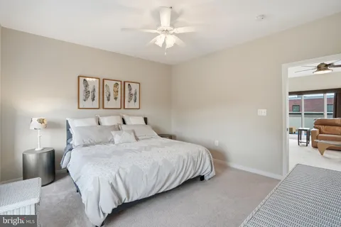 $929,900 | 232 Bluemont Branch Terrace Southeast, Leesburg, VA 20175