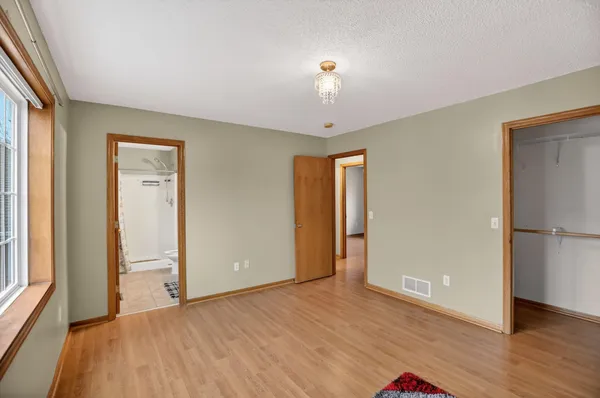 $460,000 | 696 79th Street West, Lino Lakes, MN 55014