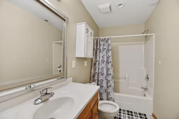 $460,000 | 696 79th Street West, Lino Lakes, MN 55014