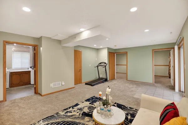 $460,000 | 696 79th Street West, Lino Lakes, MN 55014