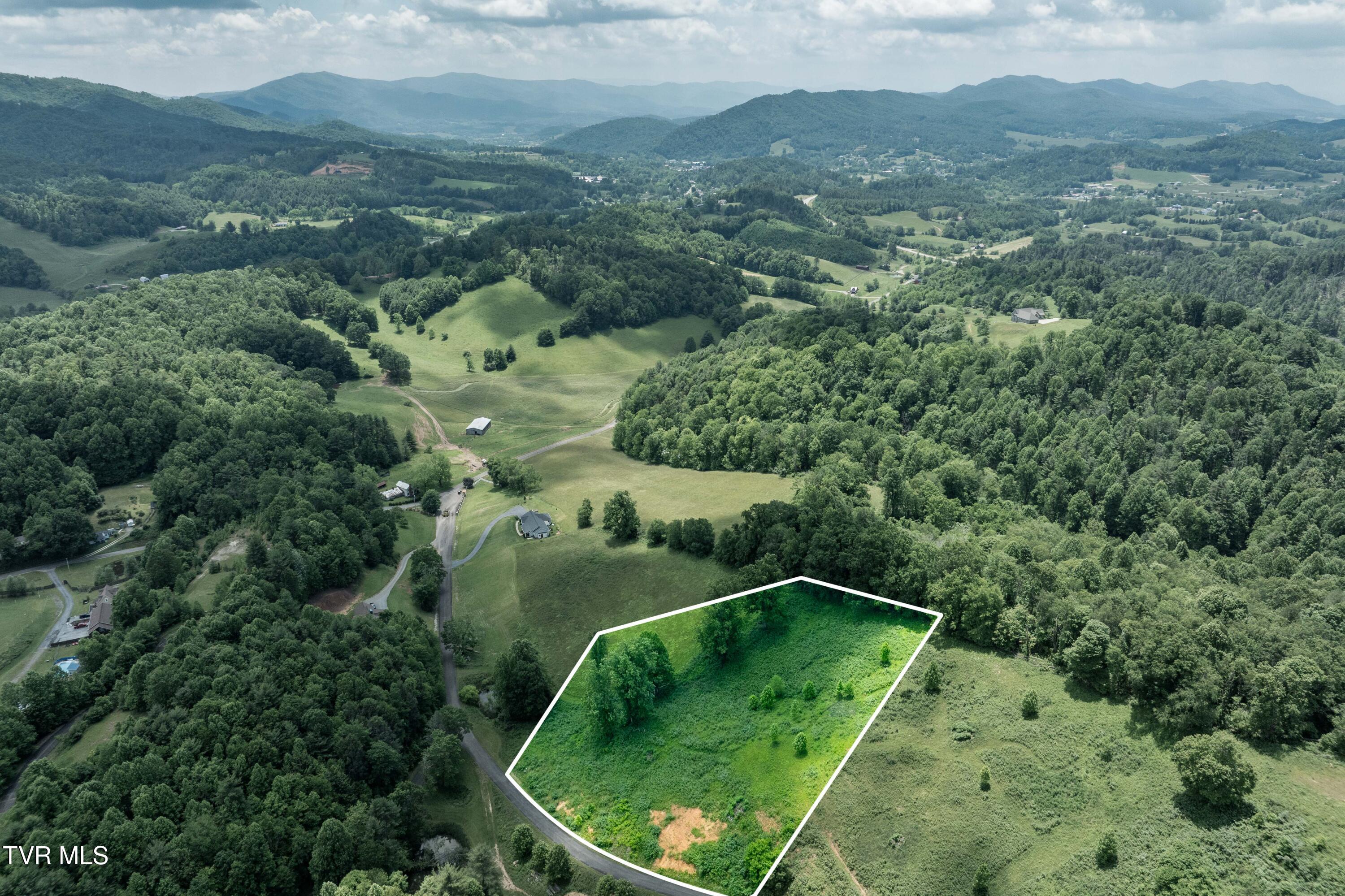 Tbd Ridgeview Drive, Unit 8 9 AND 10 Mountain City, TN 37683 - Photo 15 of 43 TBD Ridgeview Dr (5 of 43)