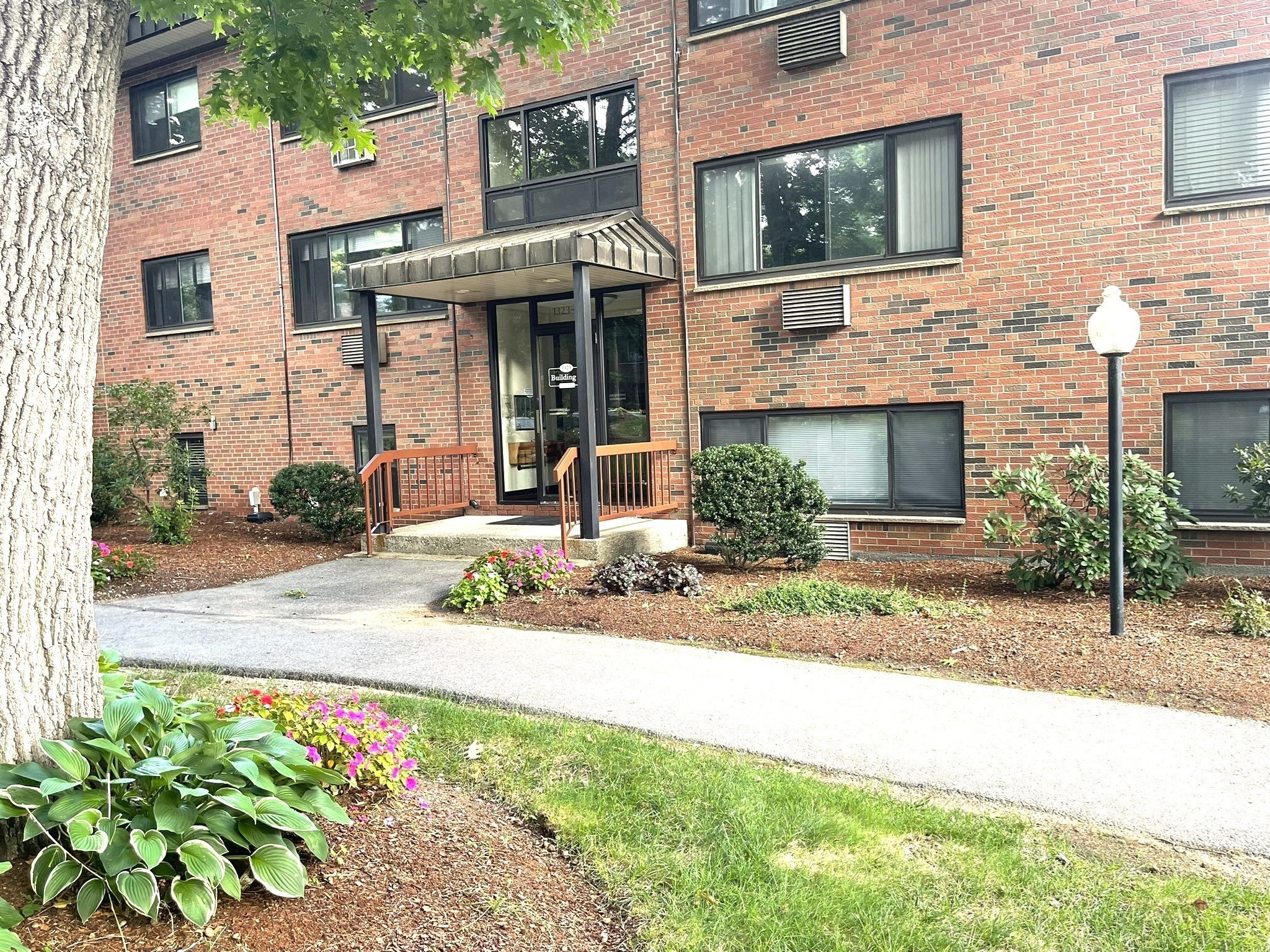 1323 Worcester Road, Unit E7 Framingham, MA 01701 - Photo 23 of 25 Gallery Image 23