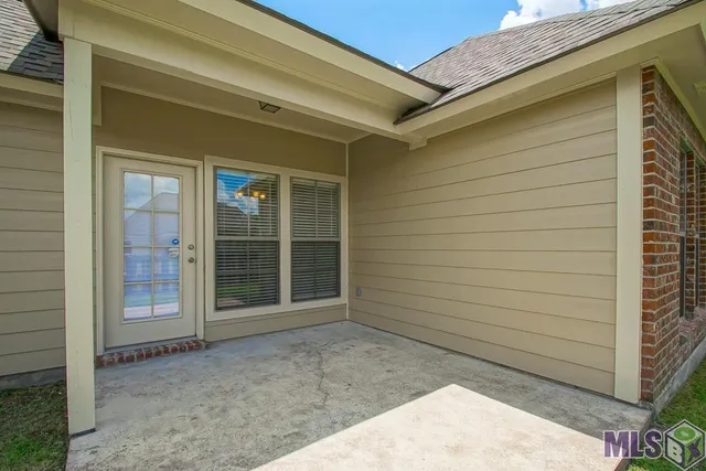 $2,100 | 40326 Creekway Cove Court, Gonzales, LA 70737