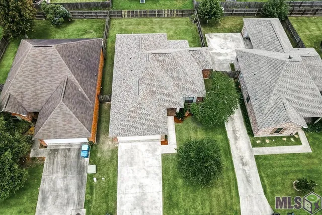 $2,100 | 40326 Creekway Cove Court, Gonzales, LA 70737