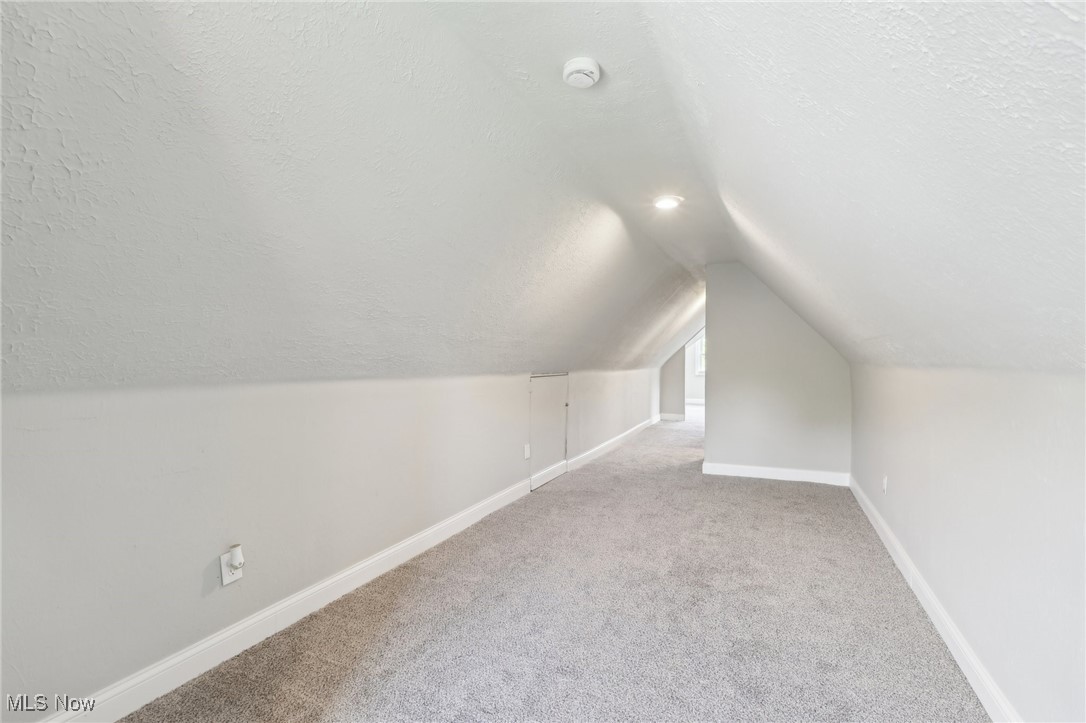 9273 Roxbury Road Parma Heights, OH 44130 - Photo 18 of 27 Second floor bedroom suite