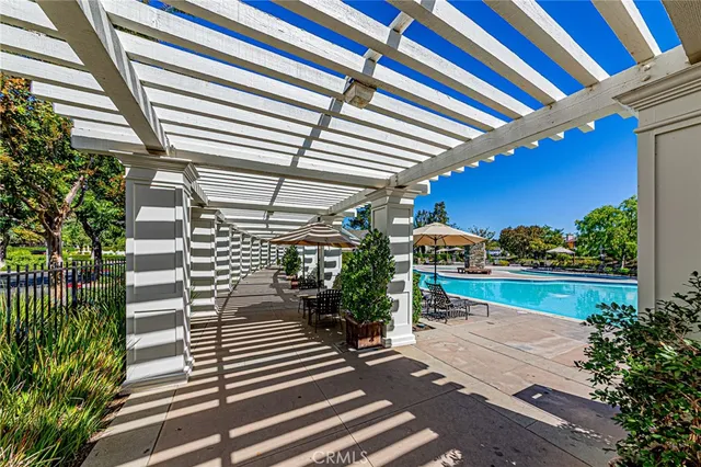 $1,098,000 | 27104 Breakers Cove, Valencia, CA 91355