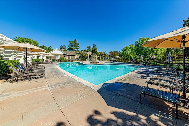 $1,098,000 | 27104 Breakers Cove, Valencia, CA 91355