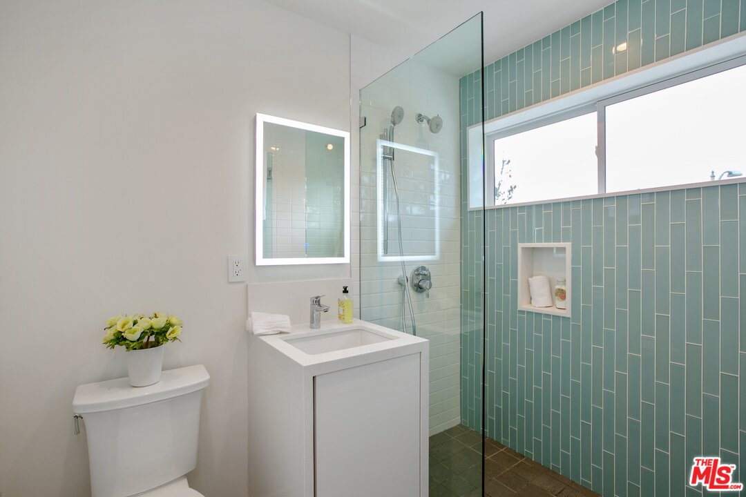 5327 Dobson Way Culver City, CA 90230 - Photo 24 of 40