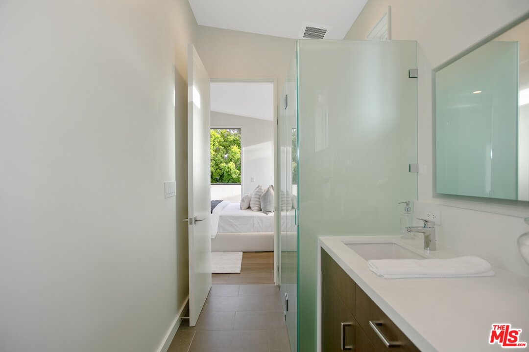 5327 Dobson Way Culver City, CA 90230 - Photo 30 of 40