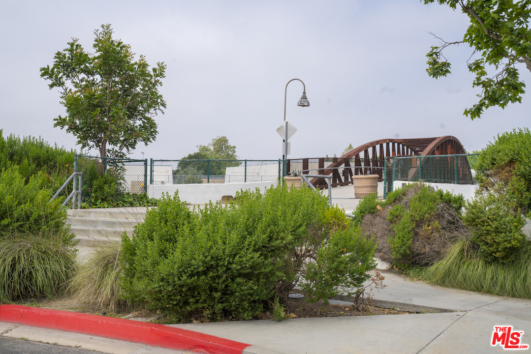 5327 Dobson Way Culver City, CA 90230 - Photo 38 of 40