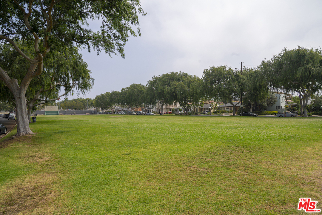 5327 Dobson Way Culver City, CA 90230 - Photo 40 of 40