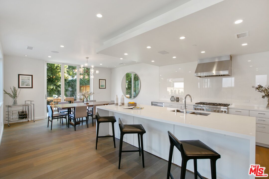 5327 Dobson Way Culver City, CA 90230 - Photo 8 of 40