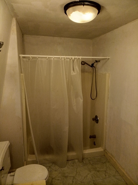 44 Valley Road Lynn, MA 01902 - Photo 19 of 26 Gallery Image 19
