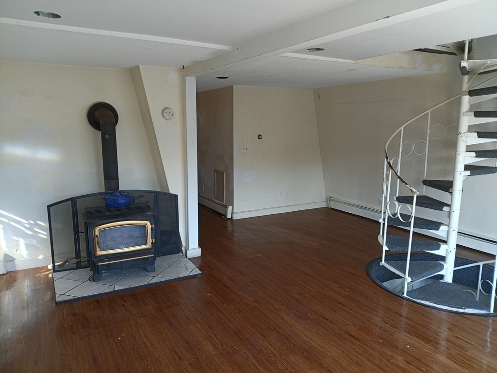 44 Valley Road Lynn, MA 01902 - Photo 9 of 26 Gallery Image 9