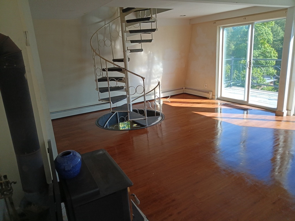 44 Valley Road Lynn, MA 01902 - Photo 10 of 26 Gallery Image 10