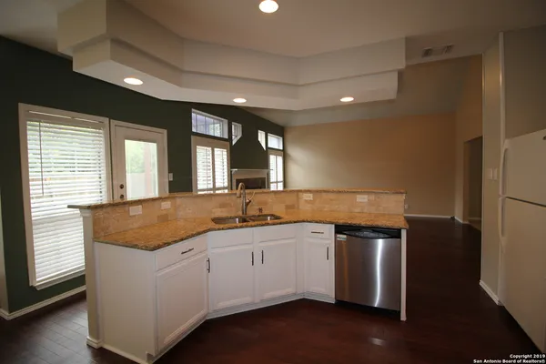 $2,000 | 12802 Aqua Valley, Helotes, TX 78023