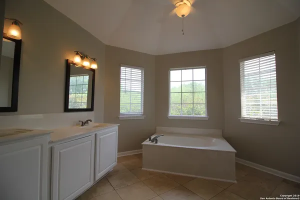 $2,000 | 12802 Aqua Valley, Helotes, TX 78023