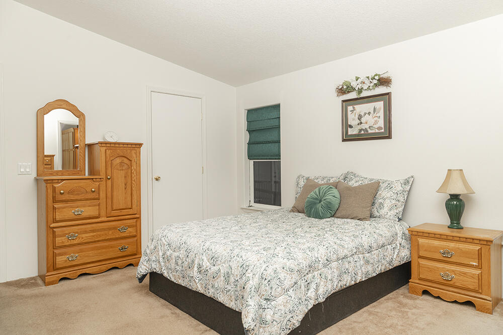 5076 Leonard Road, Unit 105 Grants Pass, OR 97527 - Photo 13 of 50 12