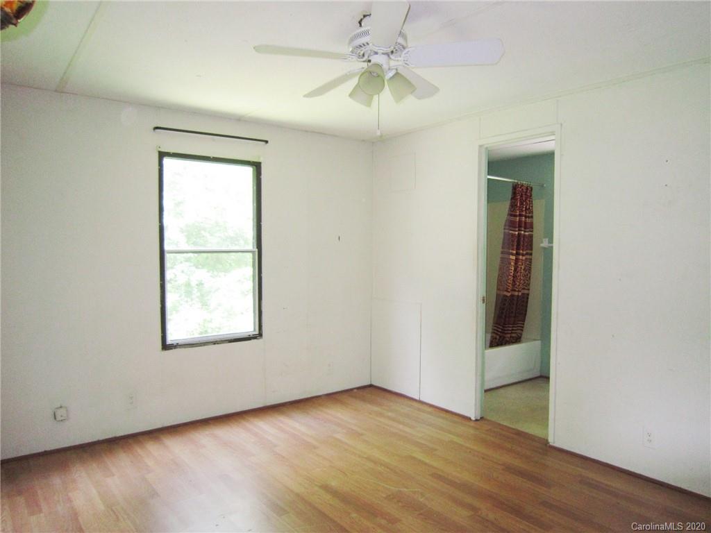 26 Holly Ridge Road Candler, NC 28715 - Photo 6 of 17 Gallery Image 6