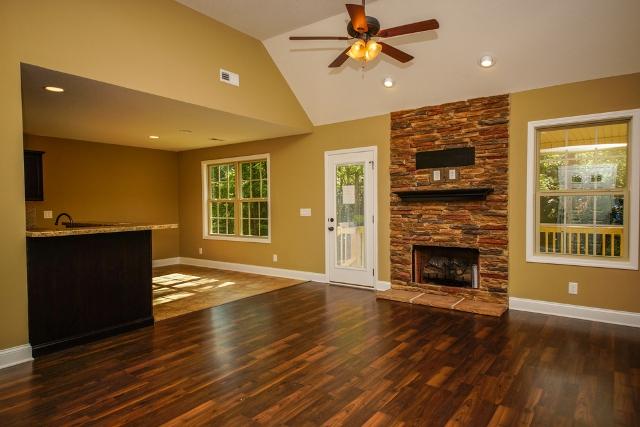 76 Pine Ridge Clarksville, TN 37040 - Photo 4 of 20 Gallery Image 4
