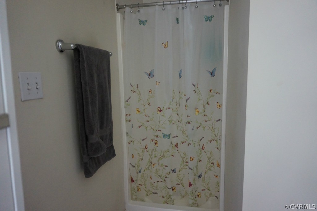 5520 Takach Road Prince George, VA 23875 - Photo 19 of 24 a bathroom with a shower