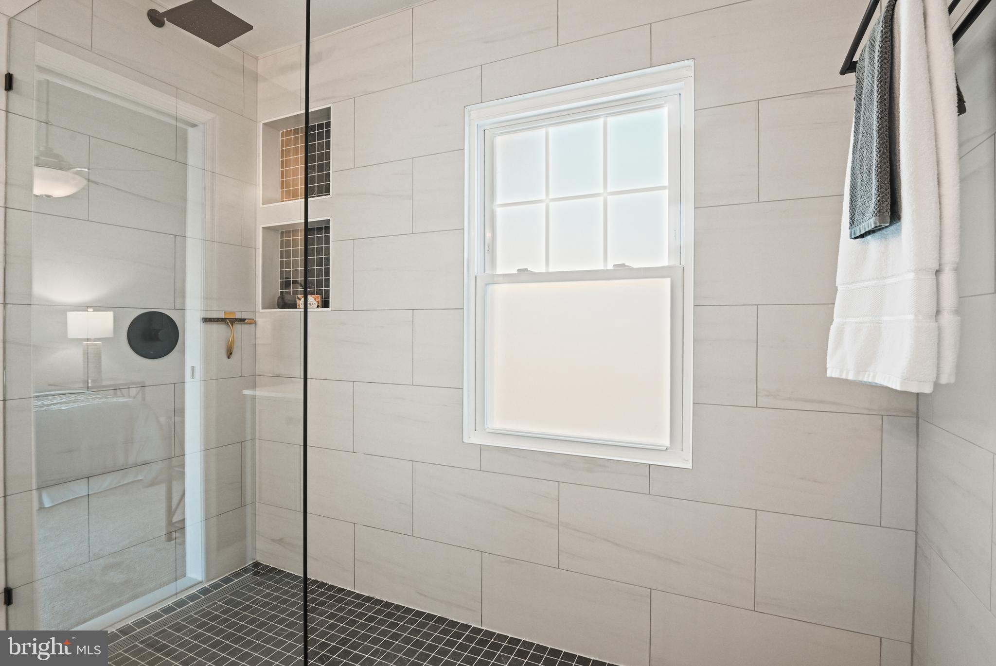 1271 Weatherstone Court Reston, VA 20194 - Photo 26 of 43 a bathroom with a window