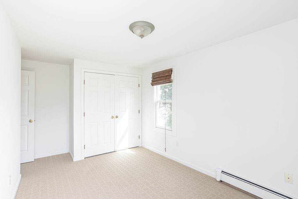 66 Center Avenue Middletown, RI 02842 - Photo 20 of 31