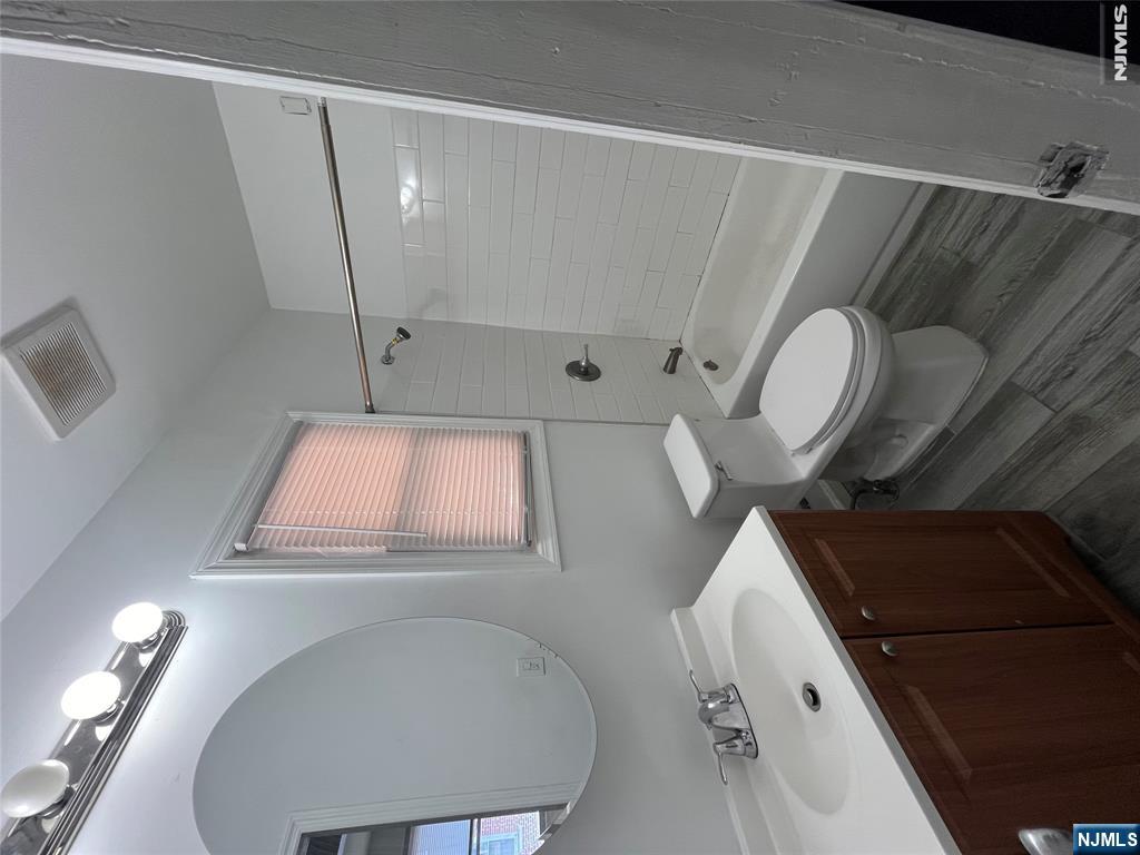 281 Hope, Unit 2 Passaic, NJ 07055 - Photo 4 of 8