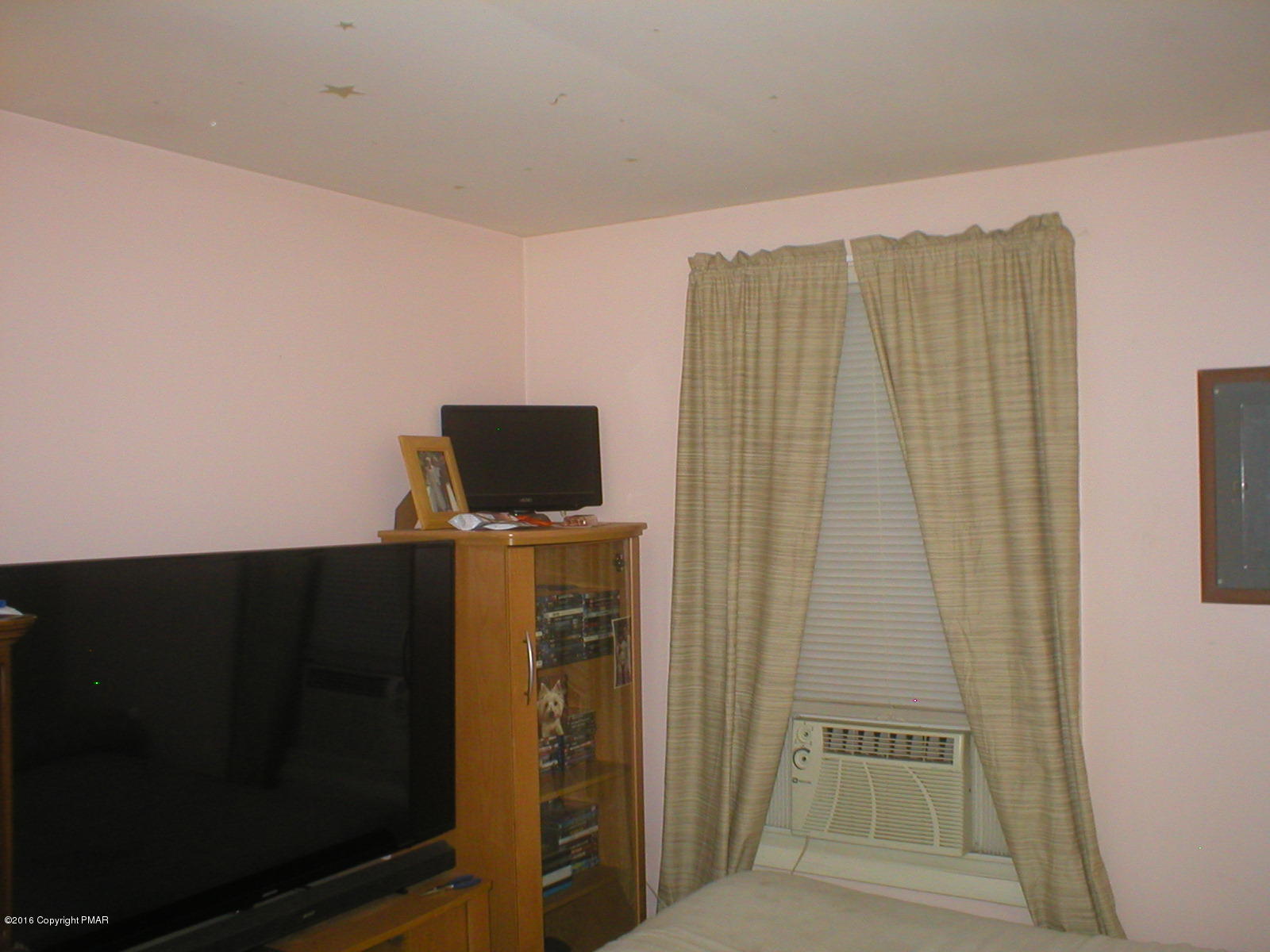 212 Buckhill Road Albrightsville, PA 18210 - Photo 6 of 7 BEDROOM