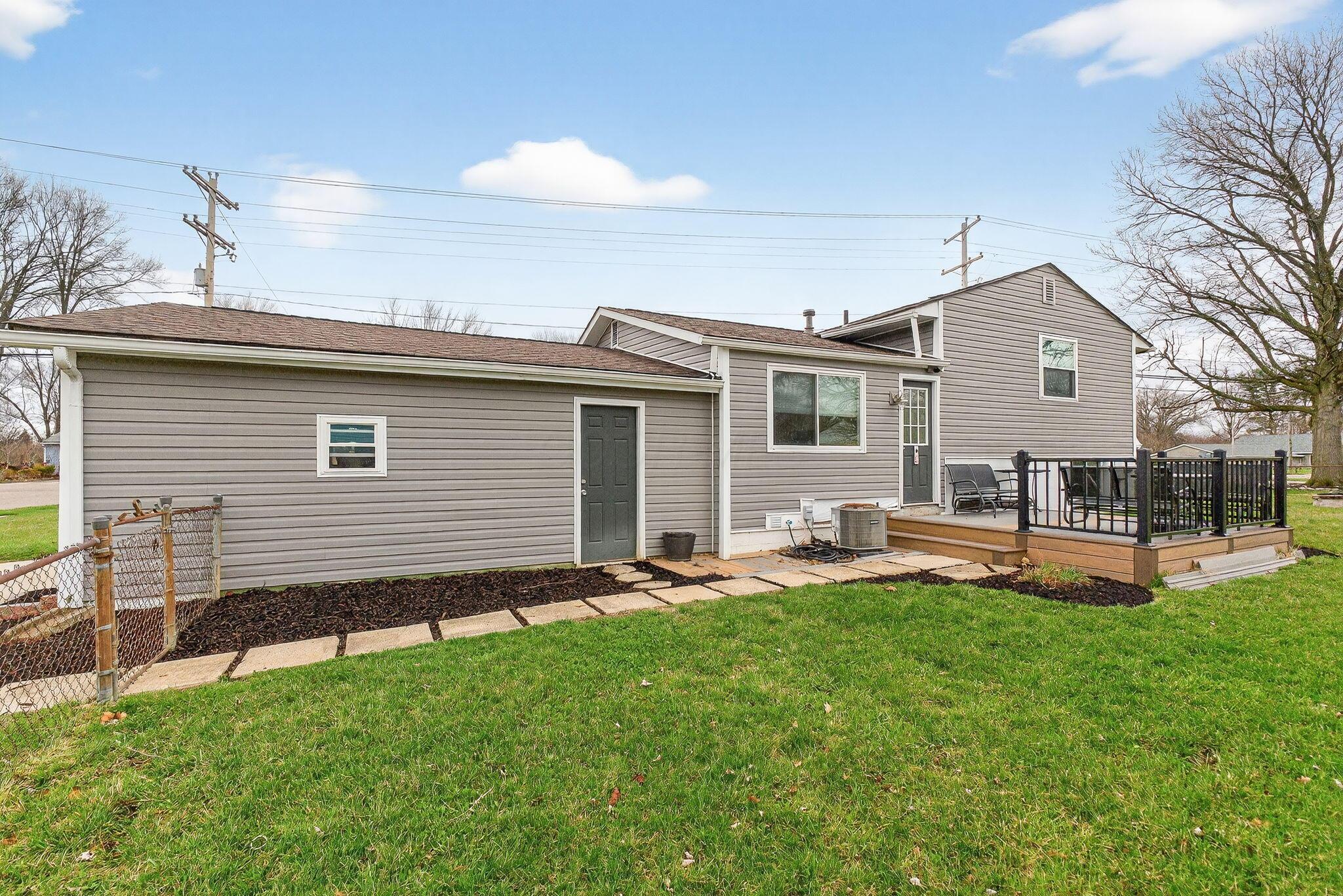 3369 Petzinger Road Columbus, OH 43232 - Photo 13 of 69 3369 Petzinger Rd (Exterior)-18