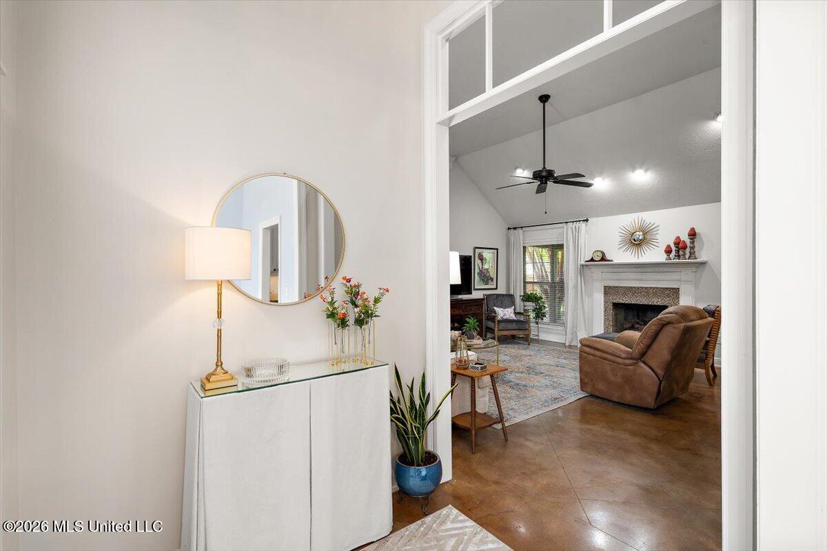 102 Avon Cove Madison, MS 39110 - Photo 6 of 38 06-HTP_4943
