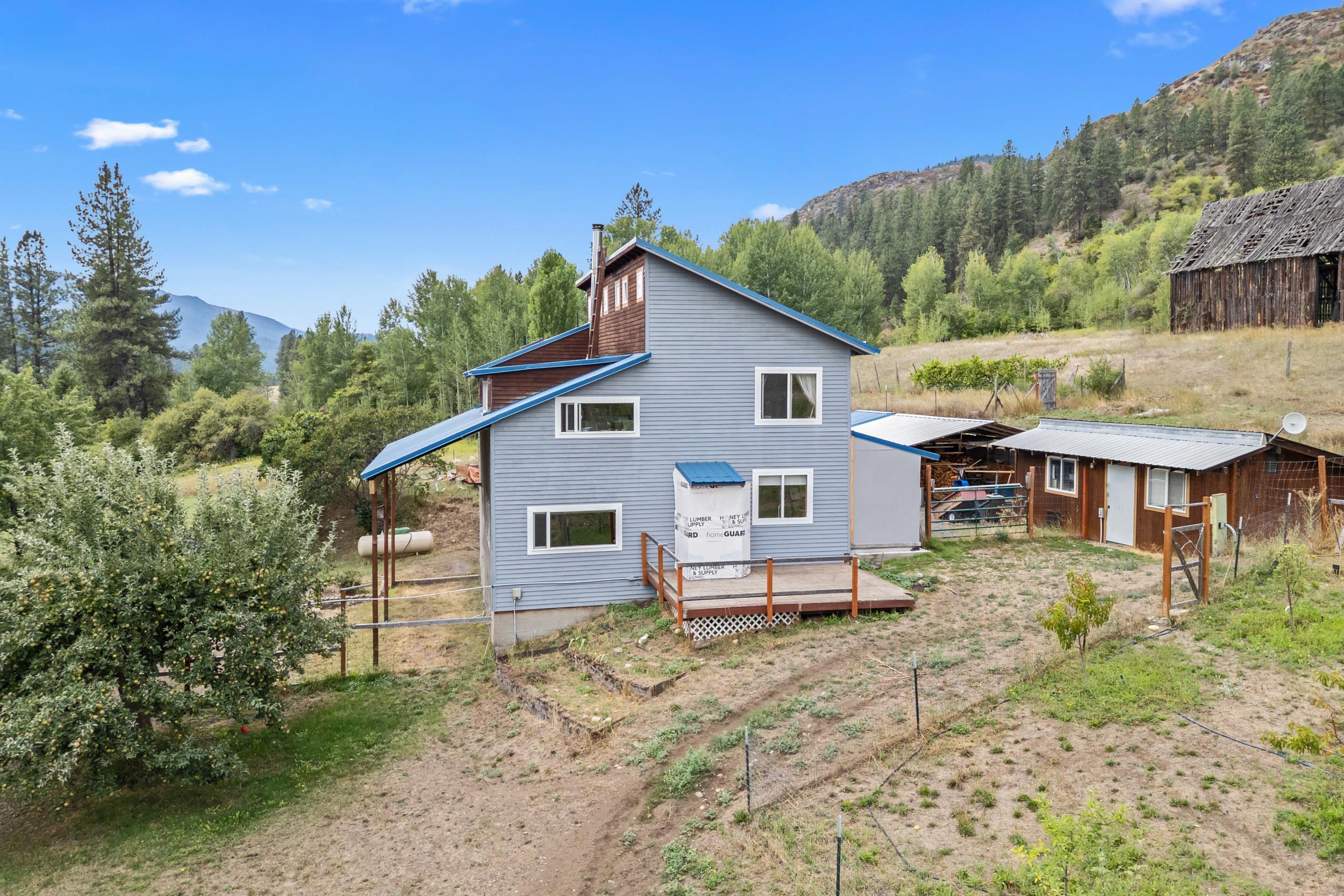 4217 Northport Flat Creek Road Kettle Falls, WA 99141 - Photo 21 of 38